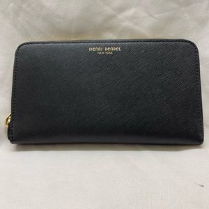 Henri Bendel Wallet